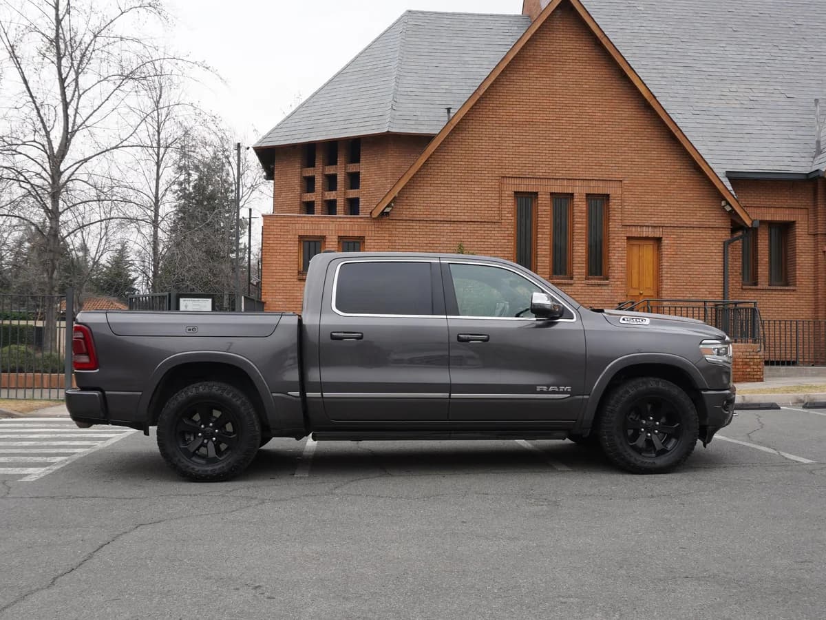 RAM 1500 Limited 4x4 5,7 V8