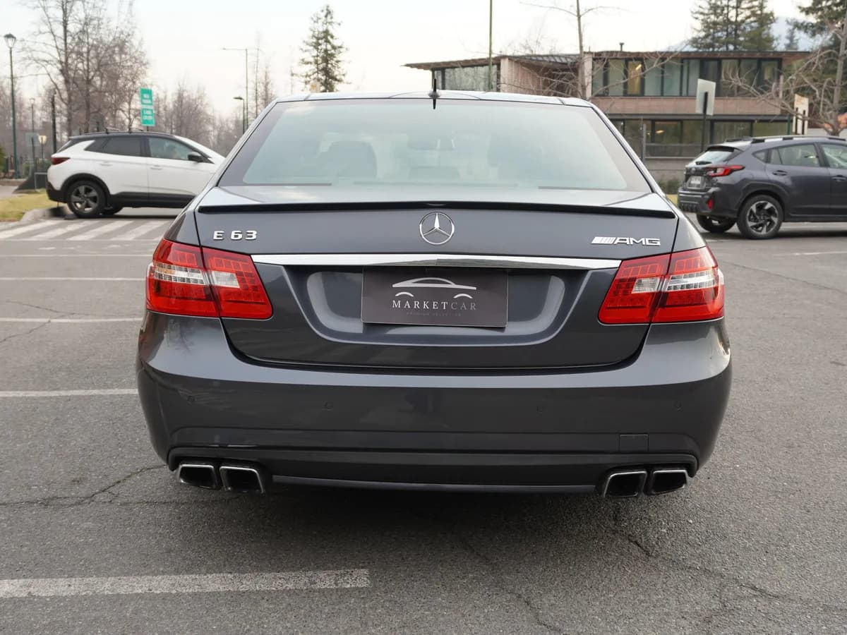 Mercedes Benz E63 AMG 6.2
