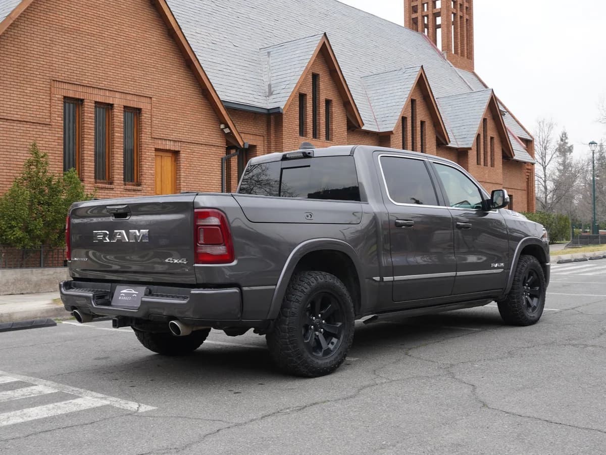 RAM 1500 Limited 4x4 5,7 V8